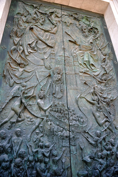 Central Bronze Door - Holy Trinity, Almudena Cathedral, Luis Sanguino