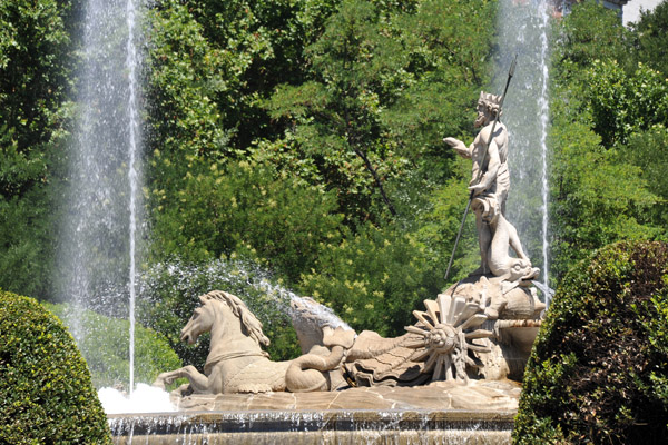 Fuente de Neptuno, Plaza Canovas del Castillo, Madrid