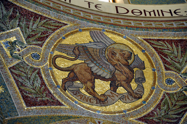 Mosaic - Lion of St. Mark, Iglesia de San Manuel y San Benito