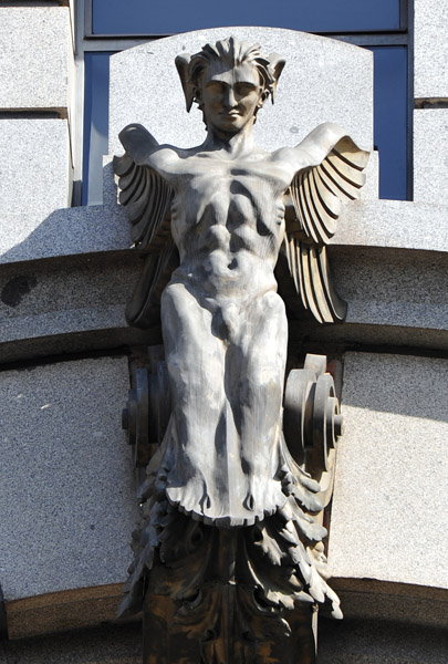 Keystone sculpture, Calle de Alcal 31