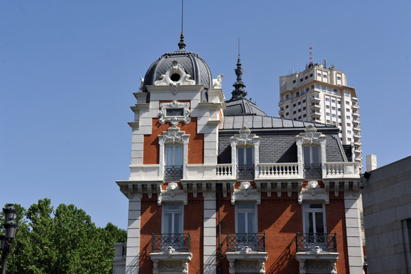 Real Compaa Asturiana de Minas, Plaza de Espaa, Madrid