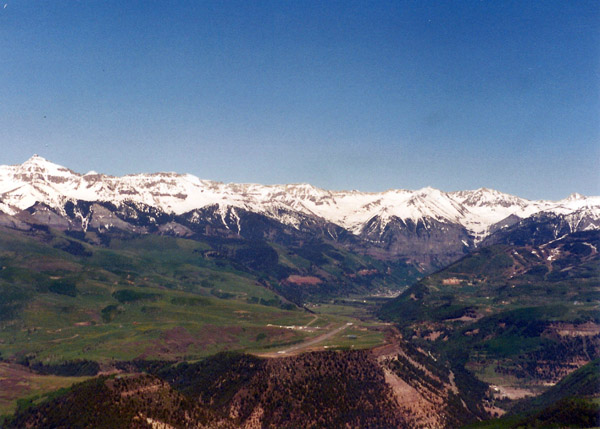 Approach to Telluride Airport (KTEX)