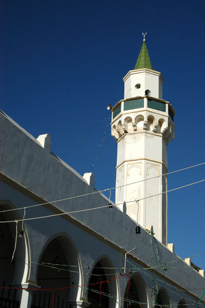Ahmed Pasha Karamanli Mosque, Souq al-Mushir