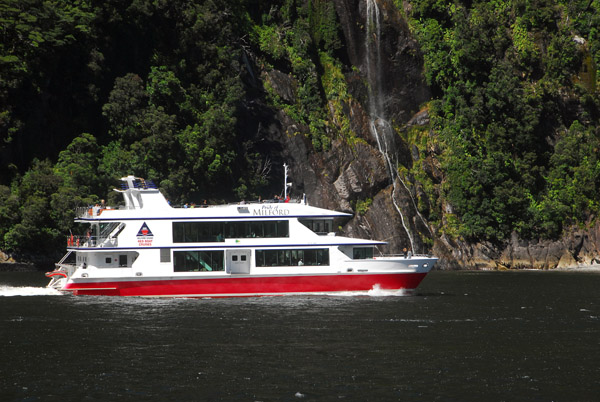 Red Boat's Pride of Milford