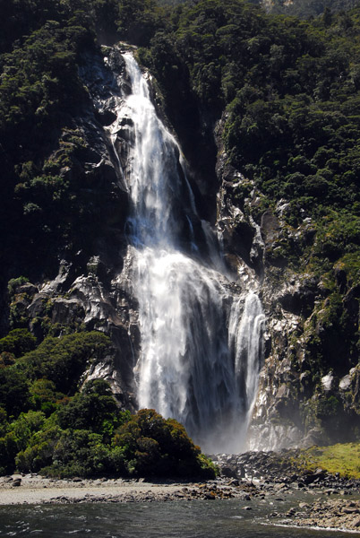 Bowen Falls, Fiordland National Park