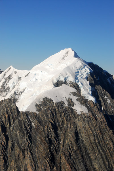 Summit of Mount Tasman (3497m/11,473ft)
