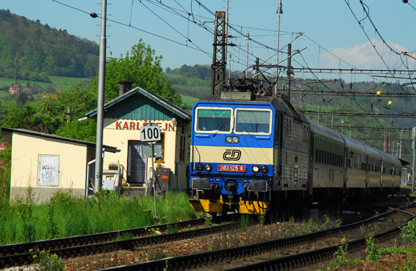 Czech Railways train at Karltejn Station