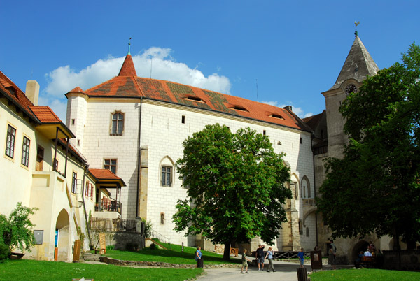 Lower Courtyard - doln ndvoř - Křivoklt Castle