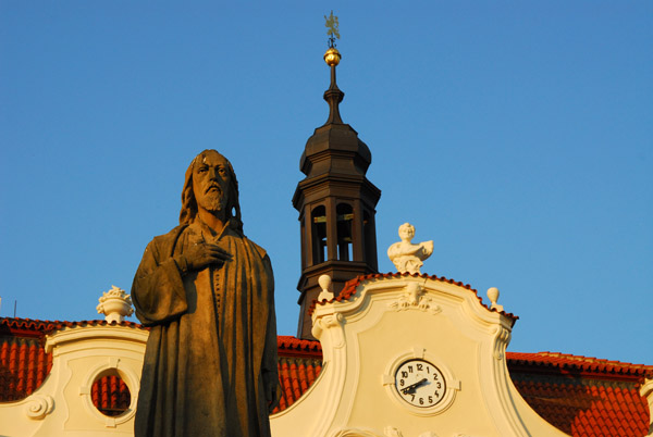 Statue of Jan Hus on Husovo nměst in front of Beroun City Hall