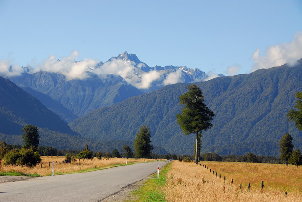 Cook Flat Road to Lake Matheson