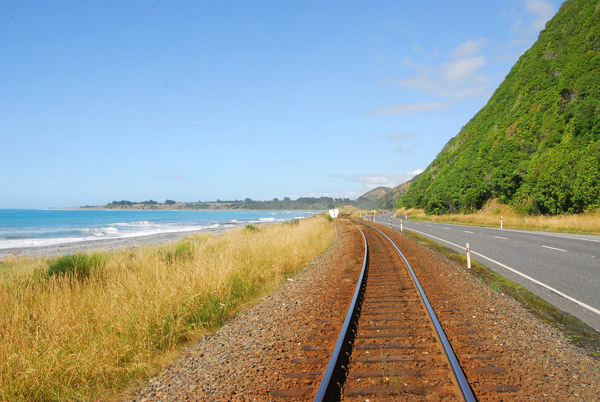 East coast railroad paralleling Highway 1 north of Kaikoura