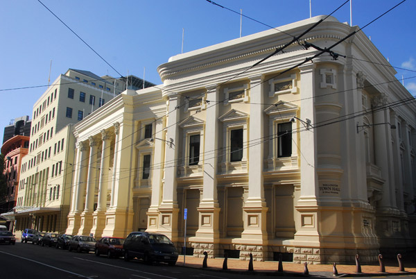 Wellington Town Hall, Wakefield Street