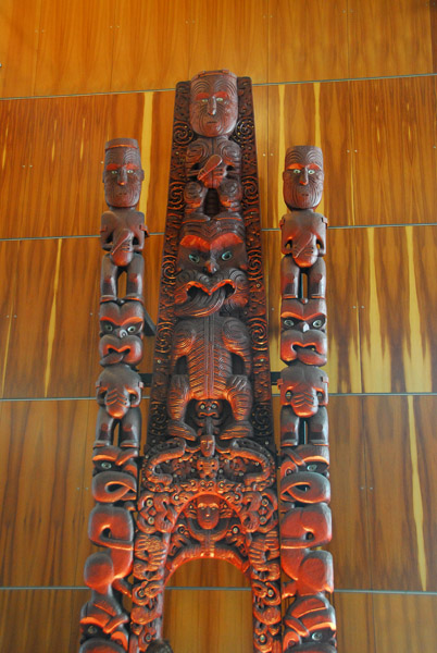 Te Papa - maori gateway (waharoa)