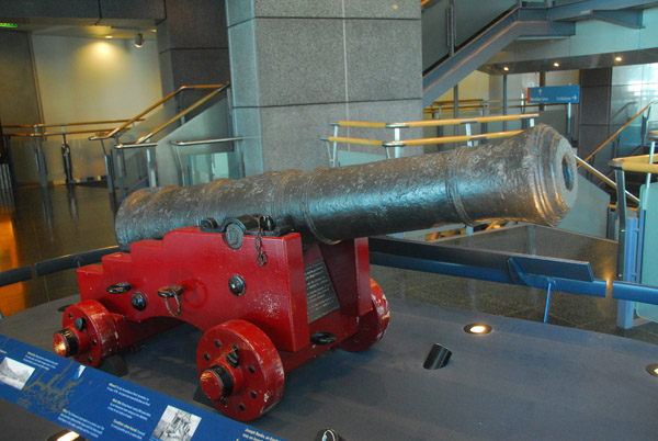 Cannon from the Endeavor (Capt Cook's ship)