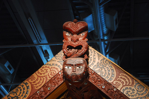 Te Papa - detail of a Maori building