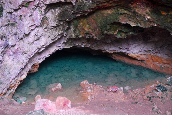 Cave, Orakei Korako geothermal area