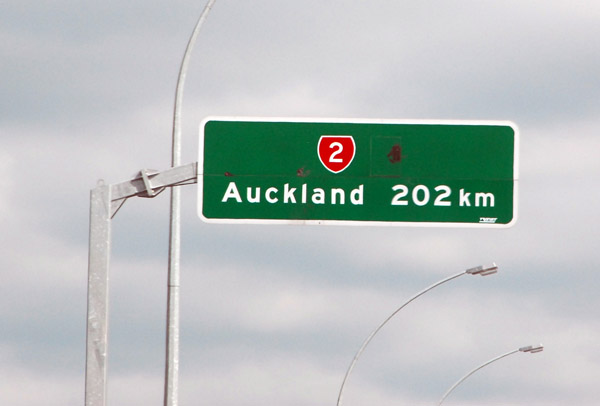 Auckland...only 202 km...time for 1 more detour...