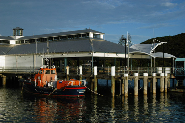 Waiheke Island Ferry Pier - Matiatia Wharf