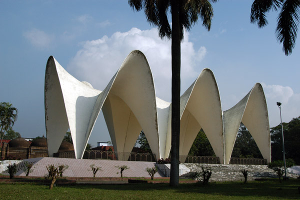 Tin Netar Mazar - Three Leaders Mausoleum (AK Fazlul Huq, Khwaja Nazimuddin, HS Suhrawardy) Shurawardi Uddan Road, Dhaka