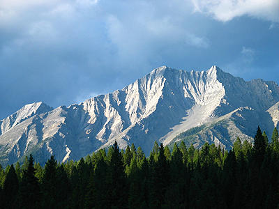 o2/93/684593/1/64960697.RHMYuAGw.StormCloudsKootenayNationalParkIMG_4842_edit.JPG