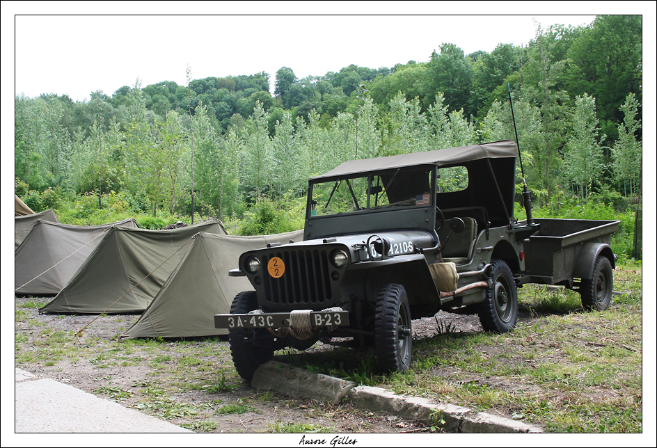 Jeep et tente