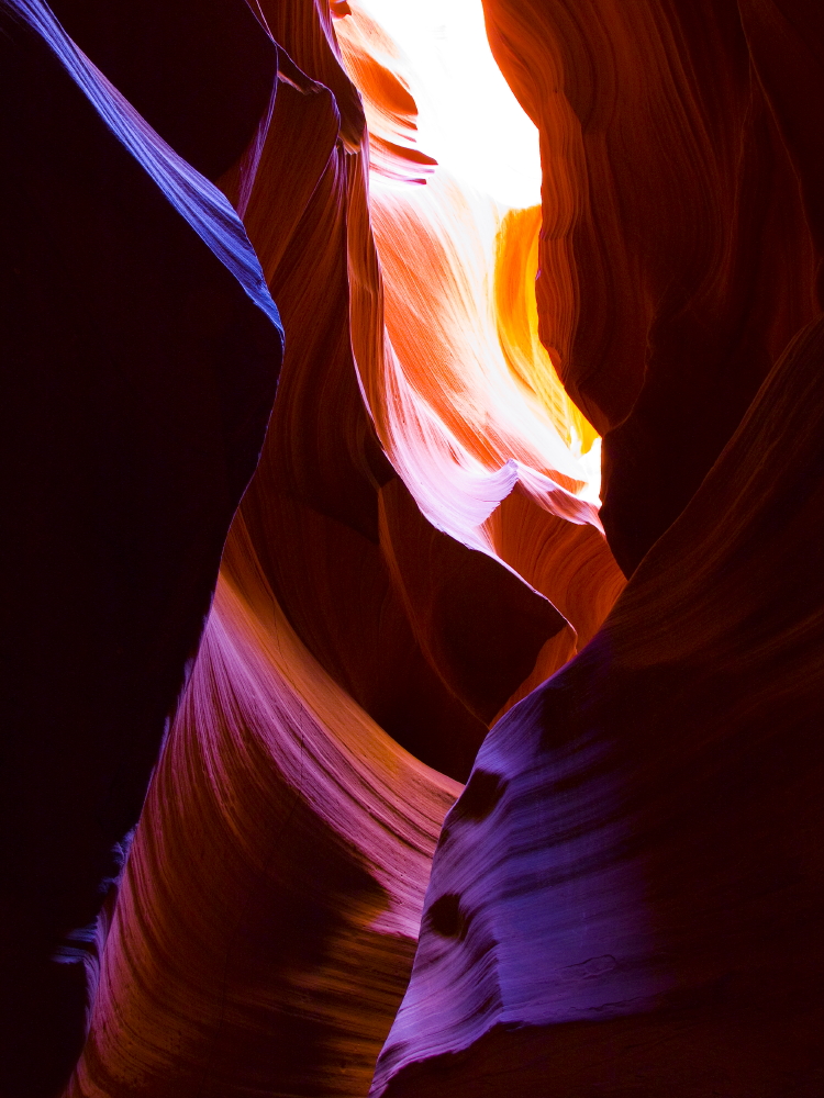 Upper Antelope Canyon - slot canyon