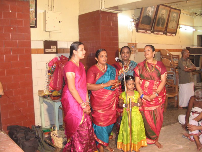 13-Invocation Azvar Emperumanar Jeeyar Thiruvadikale saranam by daughters, grand daughters and Great Grand daughter of svami