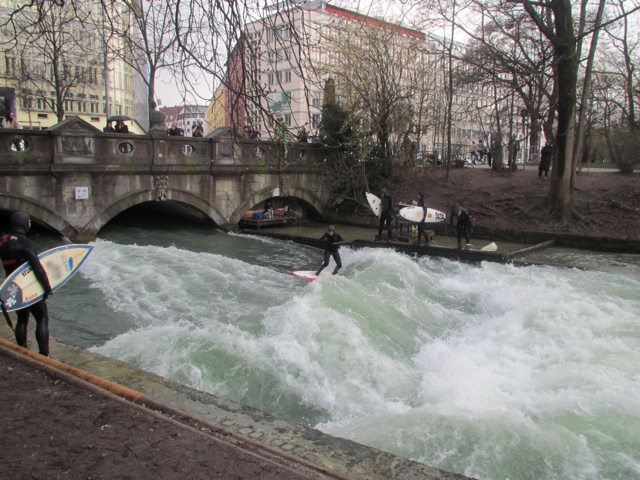 Surfing In The Englischer Garten