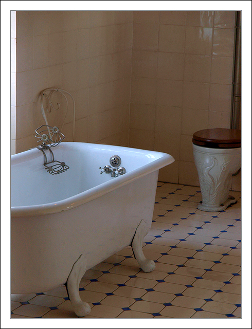 Tub