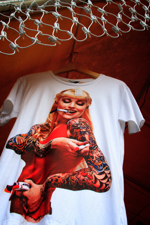 crayola tat t-shirt