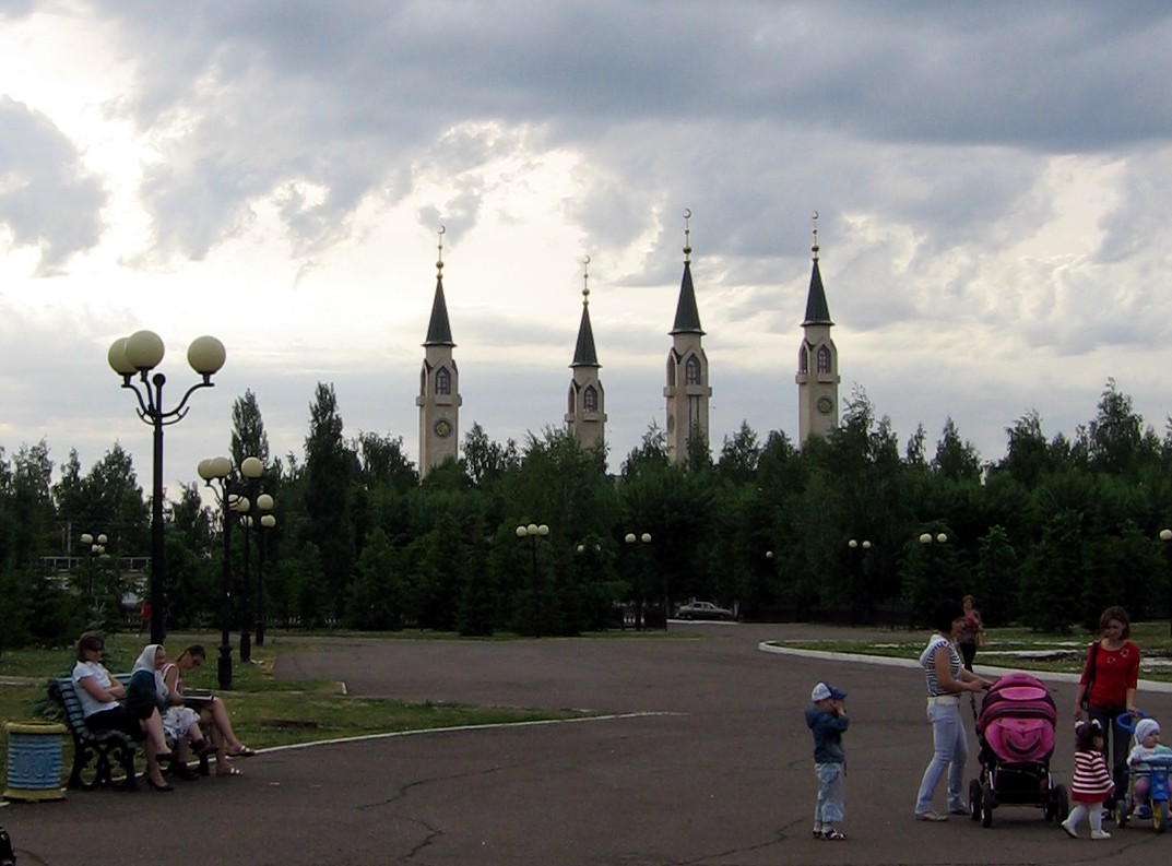 Main square of Nizhnekamsk . Warm summer evening.