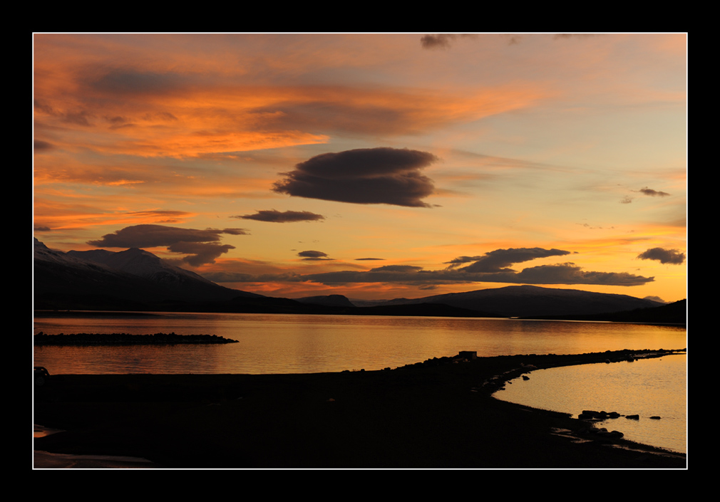 Coucher de soleil sur le lac Lgurinn