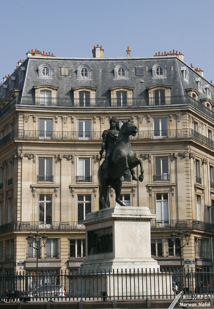 Paris - Place des Victoires