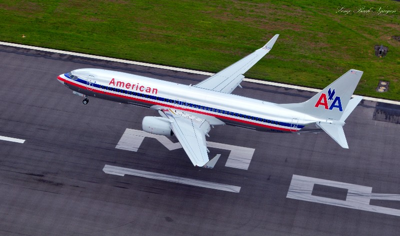 American Airlines 737