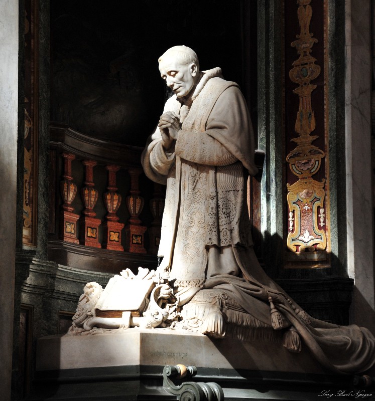 Monument to Benedict XV by Pietro Canonica 1928