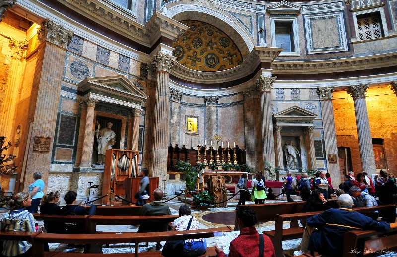 main alter in Patheon
