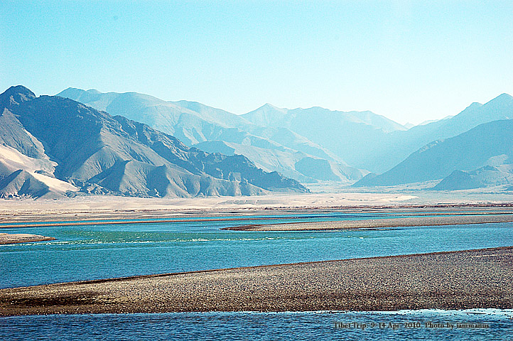 On the way from Shigatse to Lhasa