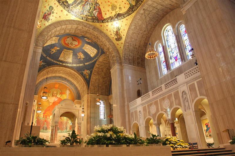 Looking up the Altar IMG_4467.jpg