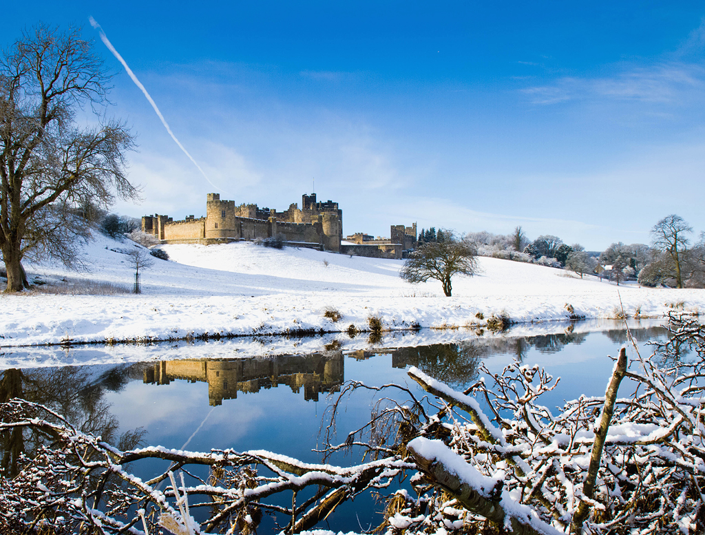 105 ALNWICK CASTLE