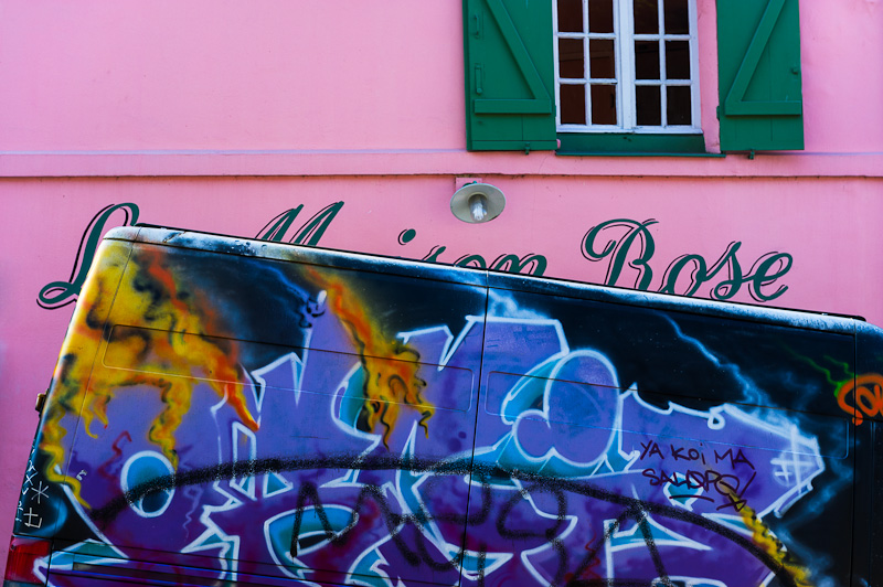 La maison rose ou  Ya koi ...