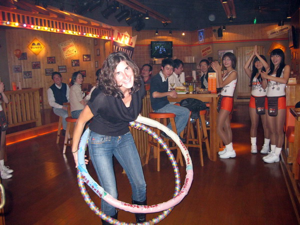 hooters!