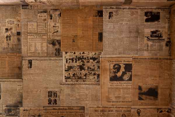Slave Cabin Wallpaper