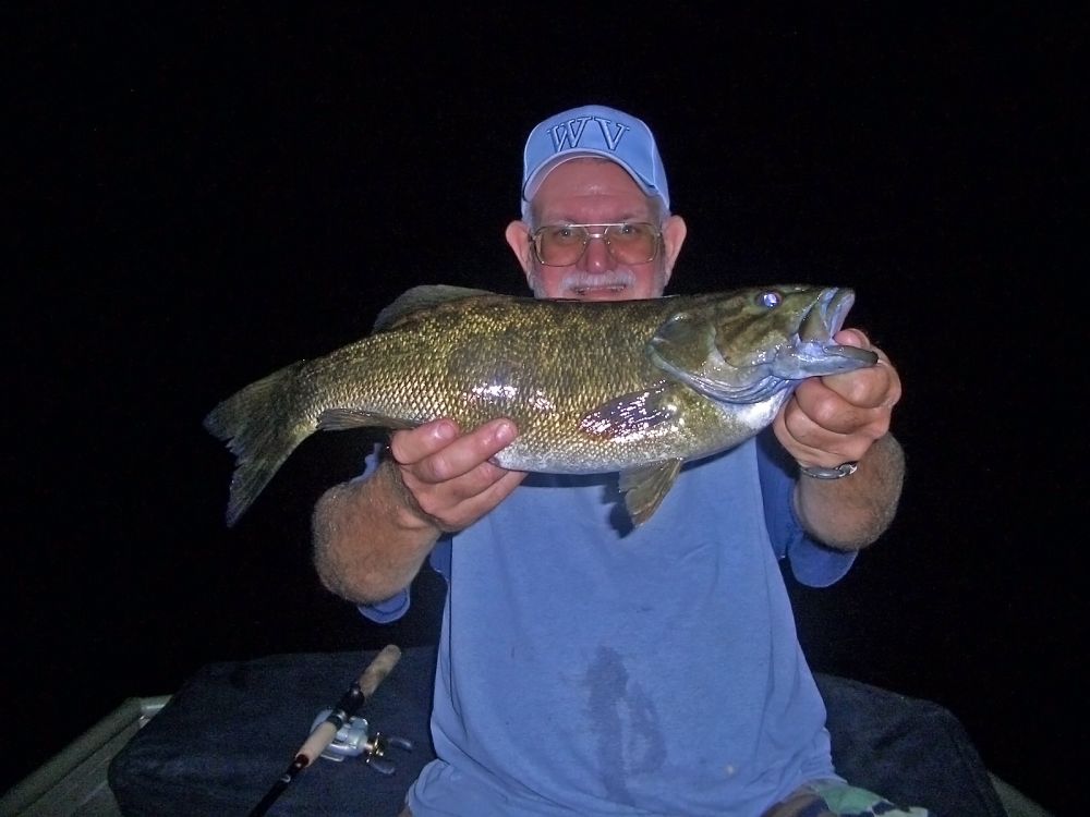 NEW RIVER SMALLMOUTH 2008 <body oncontextmenu=alert(My photos are protected by copyright laws.); return false;>