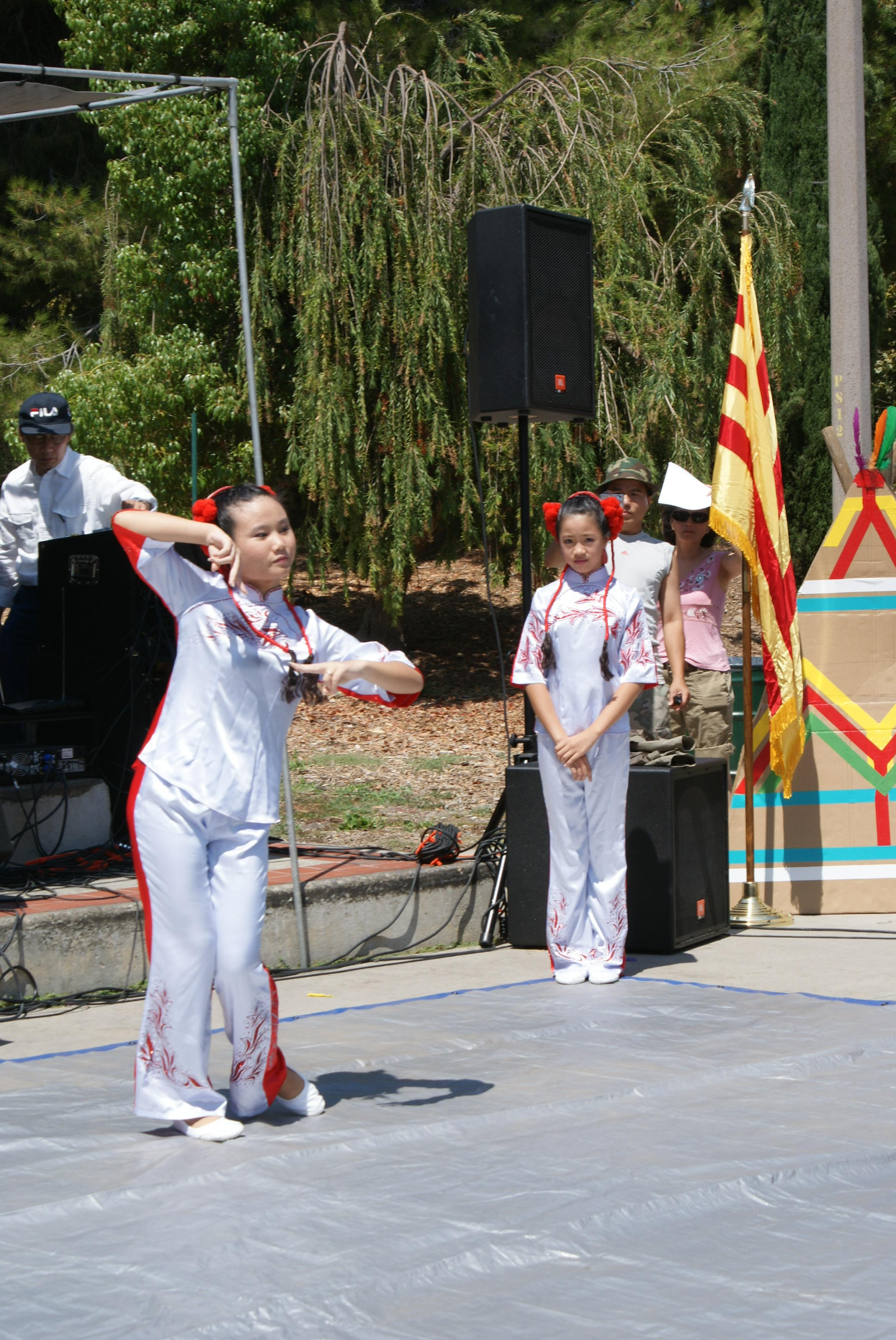 Hậu duệ Gia Long Ma ði