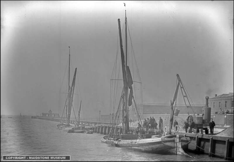 The Pier 2.jpg