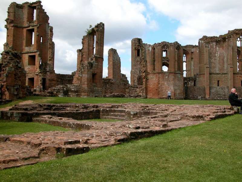 Kenilworth Castle 03