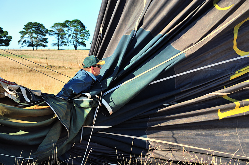 Packing up the balloon