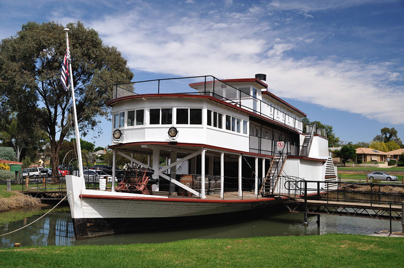 The Gem paddle steamer
