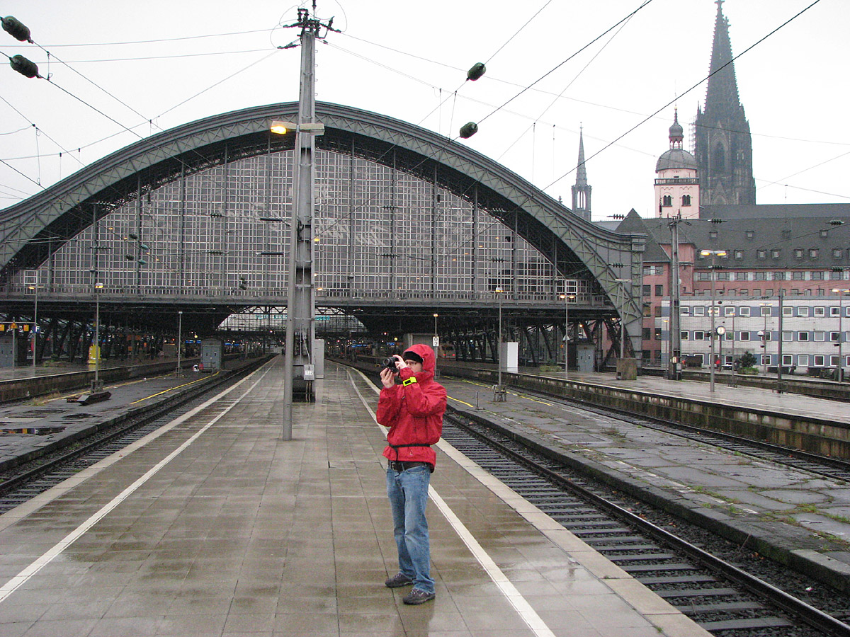 Cologne_Hbf_WestEnd.jpg