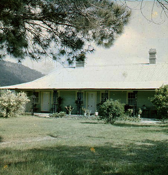 Collits Inn Hartley Valley NSW.jpg